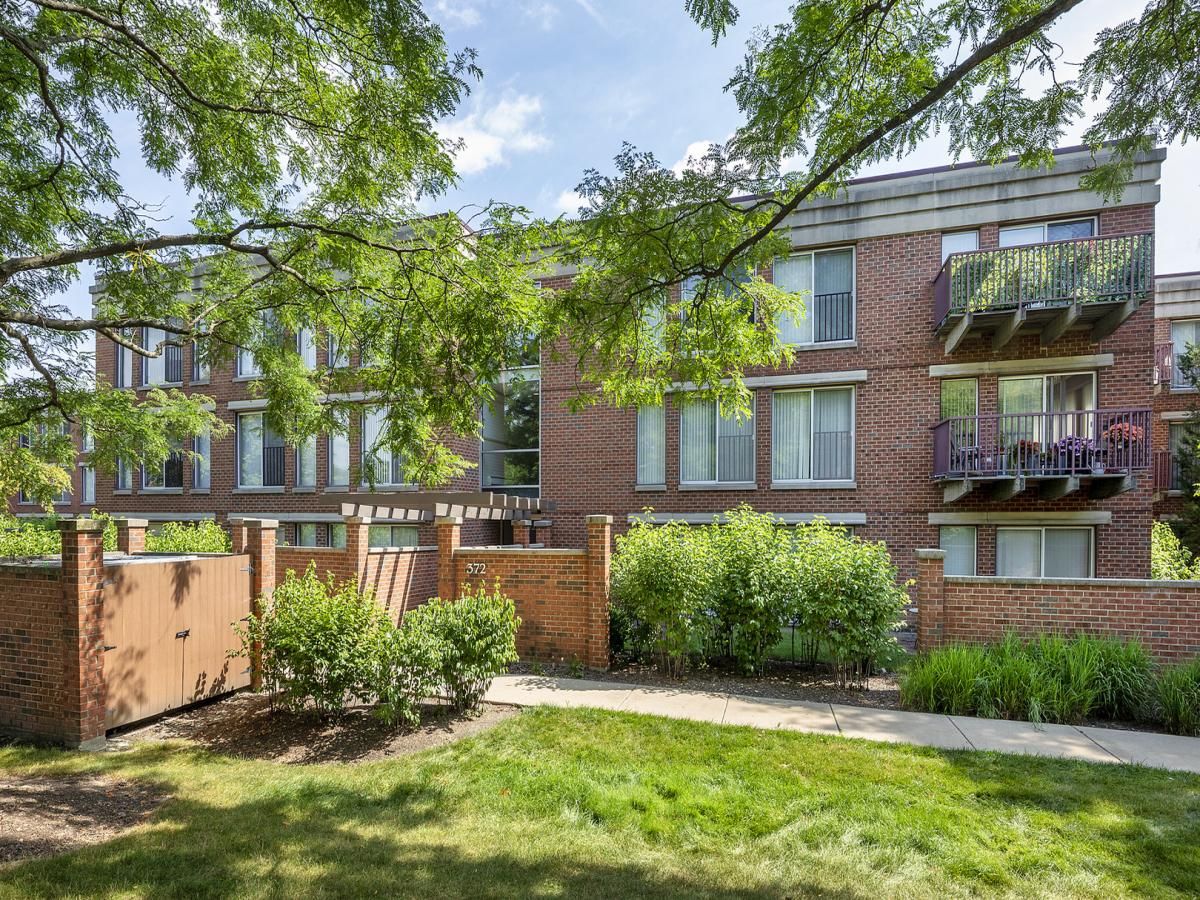 372 Kelburn Road #313 Deerfield IL 60015 MLS #MRD12484387 45 MLS #MRD12484387 image #0