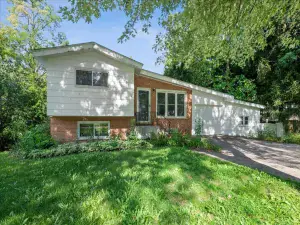 460 W Irving Park Road Roselle IL 60172 MLS #MRD12490630 46 broker reciprocity