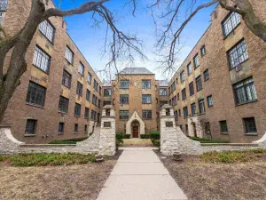 1028 W 103rd Place Chicago IL 60643 MLS #MRD12497360 64 broker reciprocity