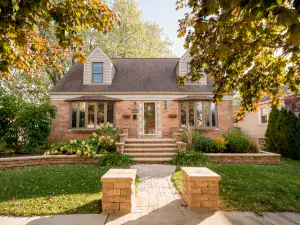 10106 S VERNON Avenue Chicago IL 60628 MLS #MRD12490443 58 broker reciprocity