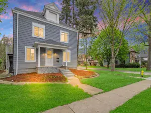 3S268 Twin Pines Drive Warrenville IL 60555 MLS #MRD12499589 62 broker reciprocity