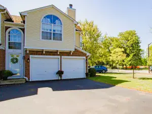 1265 RANCHVIEW Court Buffalo Grove IL 60089 MLS #MRD12502236 64 broker reciprocity