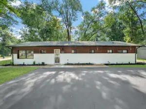 2528 Cochran Street Blue Island IL 60406 MLS #MRD12484043 62 broker reciprocity