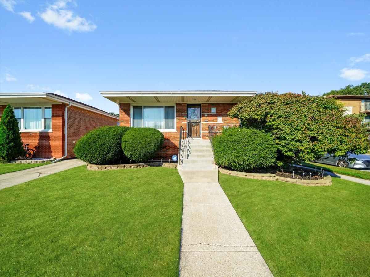 372 Bensley Avenue Calumet City IL 60409 MLS #MRD12485409 45 MLS #MRD12485409 image #0