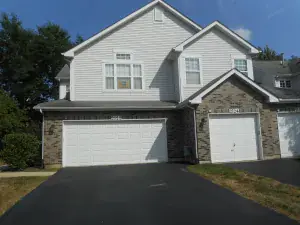 2720 KINCAID Drive Woodridge IL 60517 MLS #MRD12501510 10 broker reciprocity