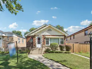 163 W 142ND Street Riverdale IL 60827 MLS #MRD12356802 60 broker reciprocity