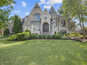 8120 Woodside Lane Burr Ridge IL 60527 MLS #MRD12415208 50 broker reciprocity