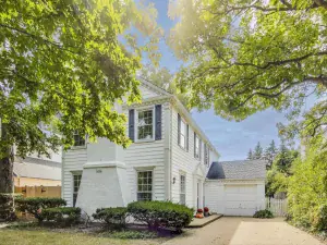 1142 Highland Lane Glenview IL 60025 MLS #MRD12466162 62 broker reciprocity