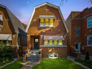 2536 S Avers Avenue Chicago IL 60623 MLS #MRD12416698 62 broker reciprocity