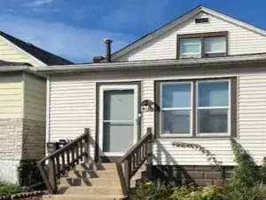 352 W 116th Street Chicago IL 60628 MLS #MRD12421318 58 broker reciprocity