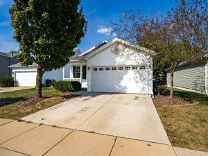 1226 Low Street Bloomington IL 61701 MLS #MRD12409277 48 broker reciprocity