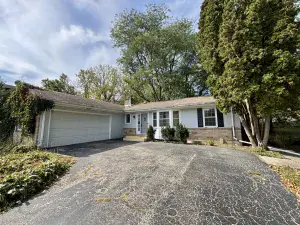 2304 10th Street Rockford IL 61104 MLS #MRD12451347 64 broker reciprocity