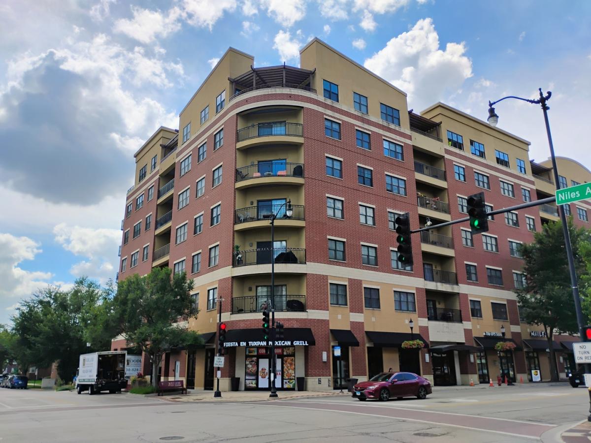 4953 Oakton Street #207 Skokie IL 60077 MLS #MRD12487109 45 MLS #MRD12487109 image #0