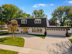 1811 N Aspen Drive Mount Prospect IL 60056 MLS #MRD12467299 58 broker reciprocity