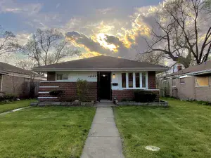 18204 Exchange Avenue #1 Lansing IL 60438 MLS #MRD12471091 46 broker reciprocity