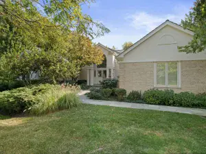 1110 Lakeside Drive New Lenox IL 60451 MLS #MRD12499728 46 broker reciprocity
