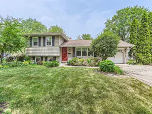 343 Danbury Drive Naperville IL 60565 MLS #MRD12503122 56 broker reciprocity