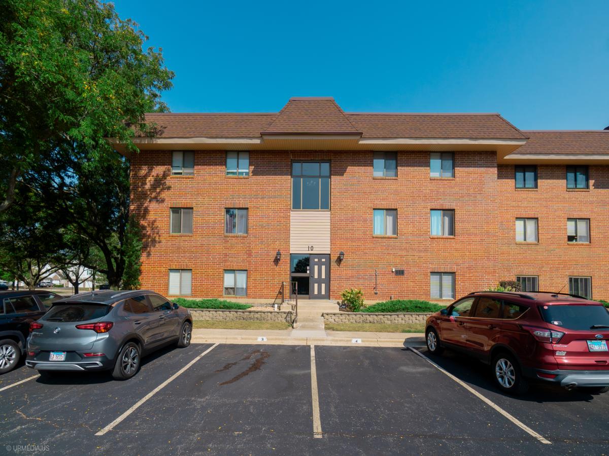 10 E Fountainview Lane #1B Lombard IL 60148 MLS #MRD12488258 45 MLS #MRD12488258 image #0