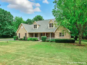 6183 OLD FARM Lane Gurnee IL 60031 MLS #MRD12501384 64 broker reciprocity