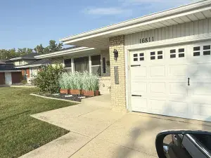 17317 Roy Street Lansing IL 60438 MLS #MRD12399812 56 broker reciprocity