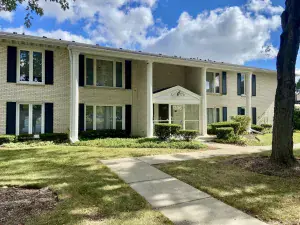 200 Lake Boulevard #457 Buffalo Grove IL 60089 MLS #MRD12446321 58 broker reciprocity