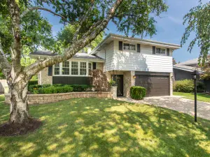 110 S Mount Prospect Road Mount Prospect IL 60056 MLS #MRD12495074 48 broker reciprocity