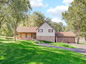 8021 W Rascher Avenue Norwood Park Township IL 60656 MLS #MRD12427164 48 broker reciprocity
