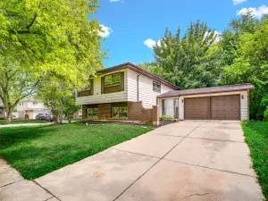 1120 183rd Street Homewood IL 60430 MLS #MRD12438541 60 broker reciprocity