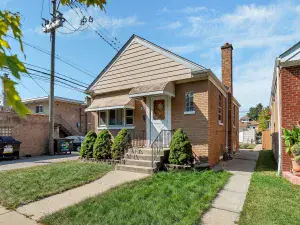 1815 Hervey Avenue North Chicago IL 60064 MLS #MRD12493465 62 broker reciprocity