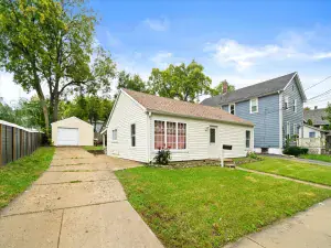 1388 Monomoy Street #B Aurora IL 60506 MLS #MRD12491316 60 broker reciprocity