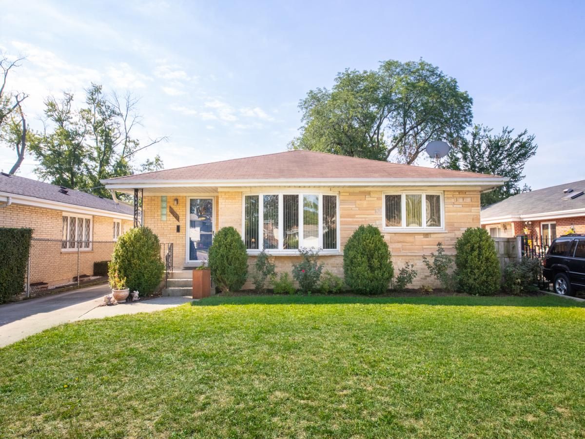 1717 OAKTON Street Park Ridge IL 60068 MLS #MRD12489547 45 MLS #MRD12489547 image #0