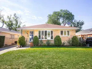 3002 Wesley Avenue Berwyn IL 60402 MLS #MRD12400398 58 broker reciprocity