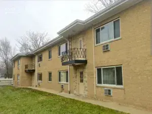 20124 Oak Lane #- Lynwood IL 60411 MLS #MRD12432567 120 broker reciprocity