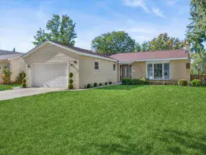 1035 Talma Street Aurora IL 60505 MLS #MRD12502693 54 broker reciprocity