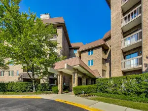 4050 Dundee Road #205 Northbrook IL 60062 MLS #MRD12494767 54 broker reciprocity