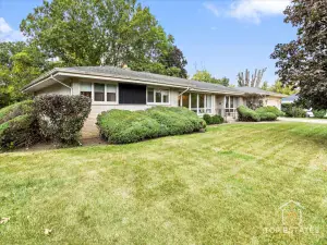 1116 S Cumberland Avenue Park Ridge IL 60068 MLS #MRD12485036 62 broker reciprocity