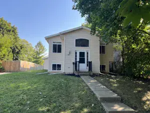 2614 33rd Street Zion IL 60099 MLS #MRD12503626 46 broker reciprocity
