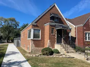 9407 S Normal Avenue Chicago IL 60620 MLS #MRD12168563 64 broker reciprocity