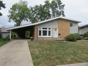 17 Oak Lane Park Forest IL 60466 MLS #MRD12206375 46 broker reciprocity