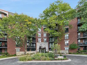 6420 Double Eagle Drive #610 Woodridge IL 60517 MLS #MRD12501477 52 broker reciprocity