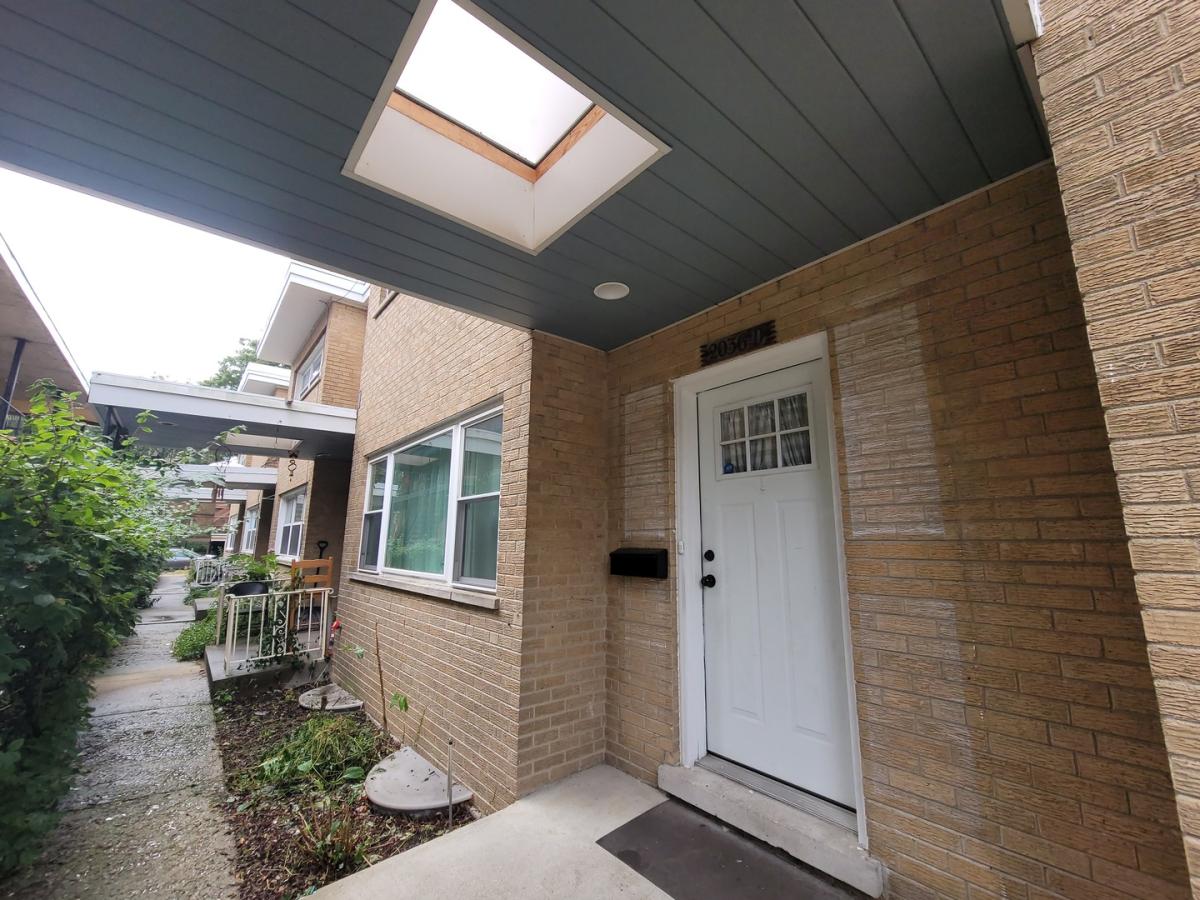 2036 W MORSE Avenue #D Chicago IL 60645 MLS #MRD12490715 45 MLS #MRD12490715 image #0