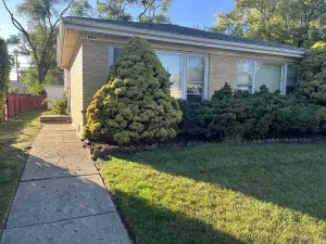 9701 S Avalon Avenue Chicago IL 60628 MLS #MRD12480032 60 broker reciprocity