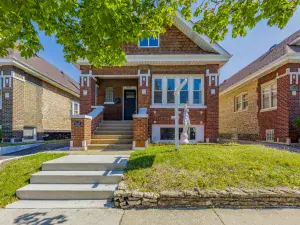 5544 S California Avenue Chicago IL 60629 MLS #MRD12472150 50 broker reciprocity