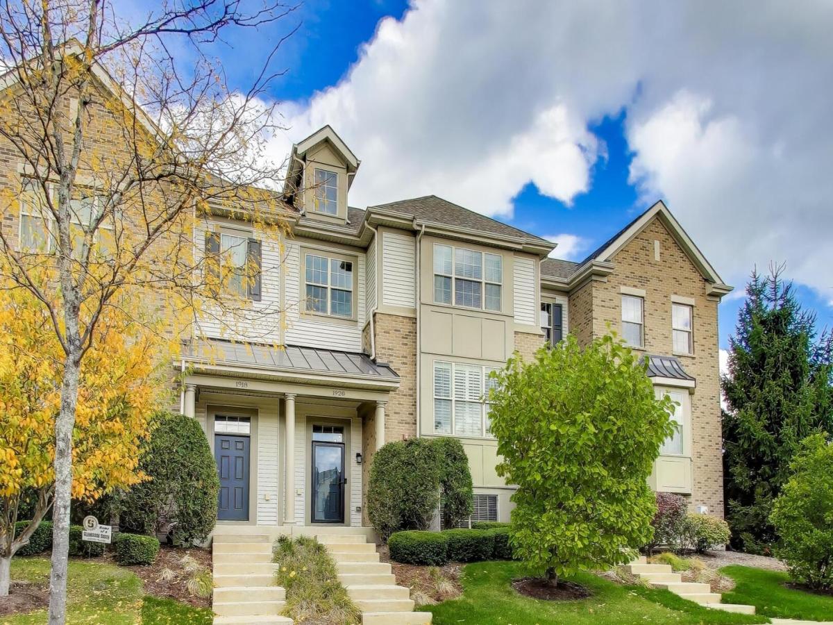 1920 Dauntless Drive Glenview IL 60026 MLS #MRD12490789 45 MLS #MRD12490789 image #0