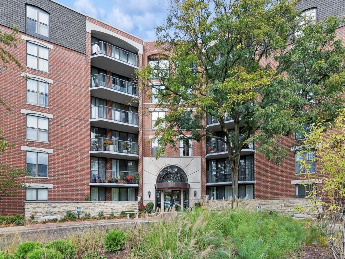 511 Aurora Avenue #509 Naperville IL 60540 MLS #MRD12490945 45 MLS #MRD12490945 image #0