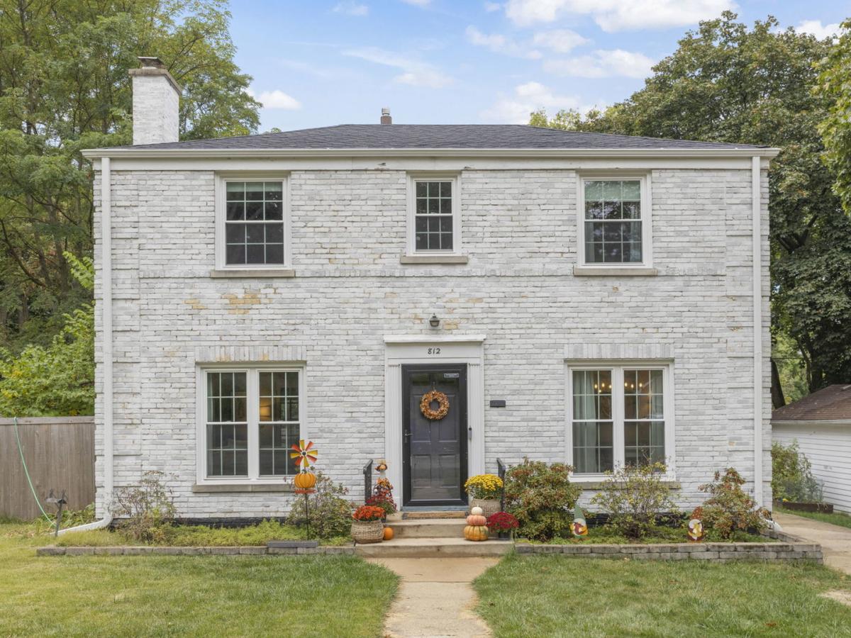 812 N President Street Wheaton IL 60187 MLS #MRD12491186 45 MLS #MRD12491186 image #0