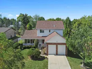 23W234 Woodcroft Drive Glen Ellyn IL 60137 MLS #MRD12444919 46 broker reciprocity