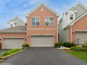 216 WHITEWOOD Drive Streamwood IL 60107 MLS #MRD12498663 60 broker reciprocity