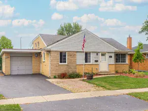 512 N Emroy Avenue Elmhurst IL 60126 MLS #MRD12459943 60 broker reciprocity