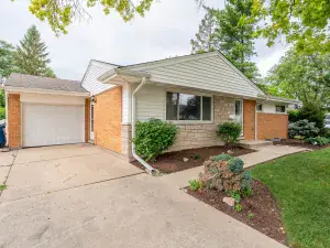 512 N Emroy Avenue Elmhurst IL 60126 MLS #MRD12459943 54 broker reciprocity